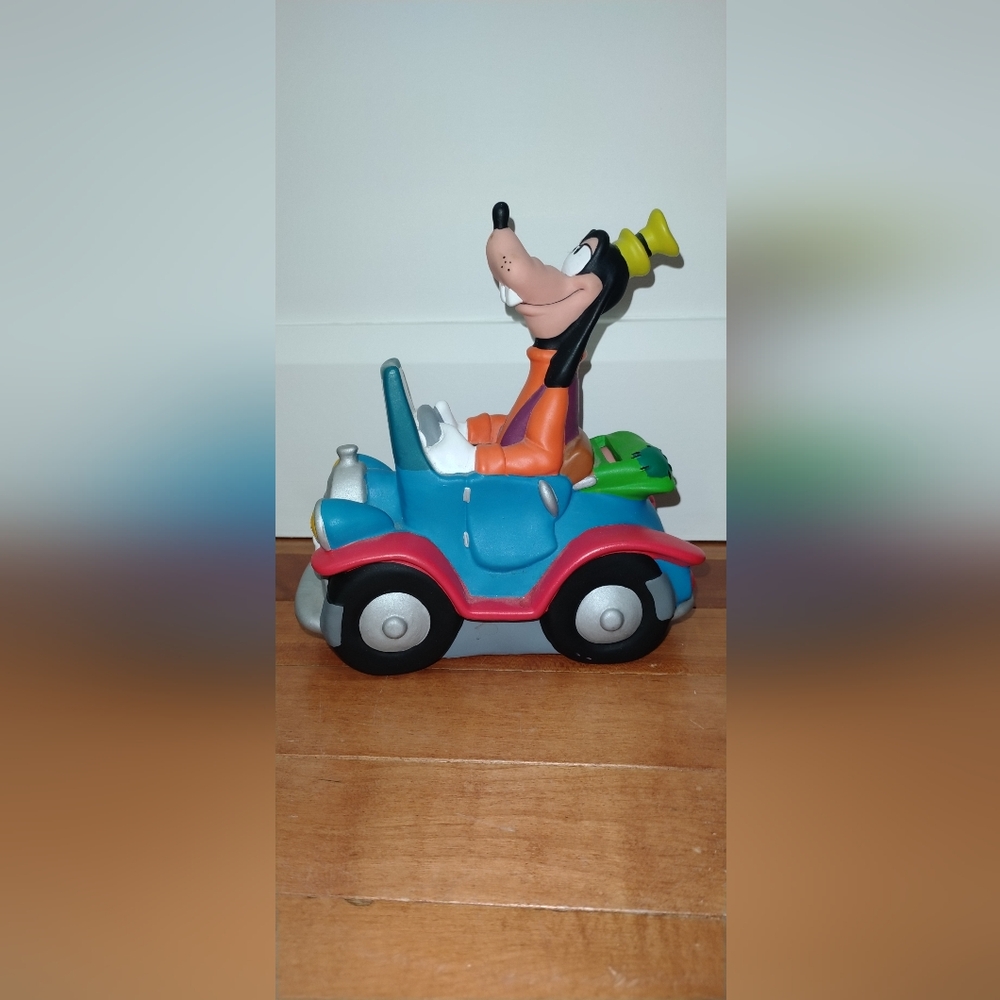 Goofy Money Bank
